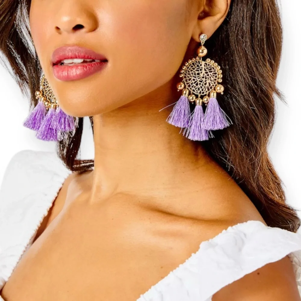 LILLY PULITZER Sea Dreamer Earrings Lillys Lilac Gold Dreamcatcher Pierced Studs - Picture 1 of 8